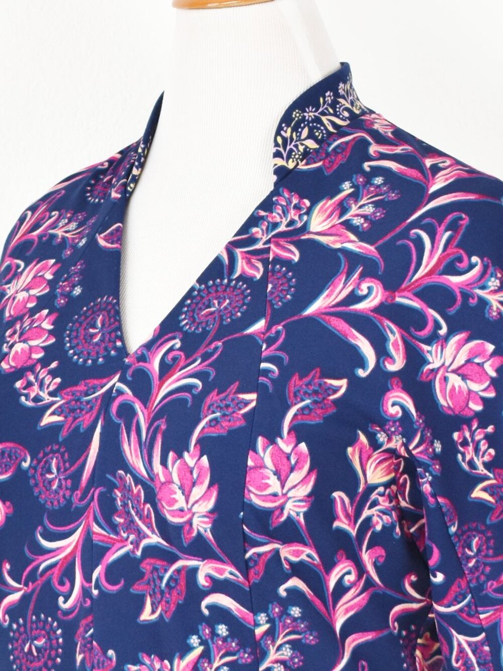 Maggy London Floral Sheath Midi Dress - 14 - Picture 4 of 10